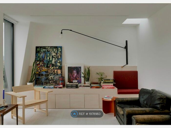 2 Bedroom Flat To Rent In Sulgrave Road, London, W6