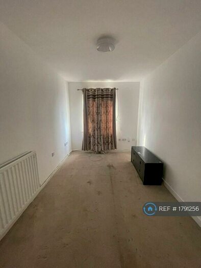 1 Bedroom Flat To Rent In Chilworth Place, Barking, IG11