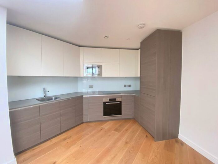 2 Bedroom Flat To Rent In Riverdale House, Molesworth Street, SE13