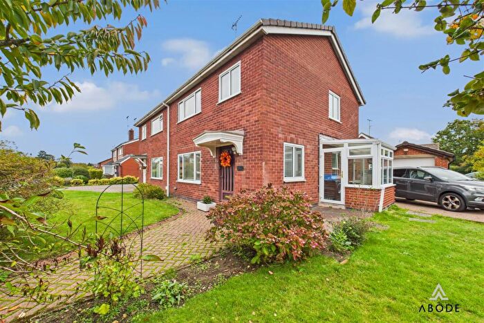 3 Bedroom Semi-Detached House For Sale In Hall Road, Uttoxeter, Staffordshire, ST14