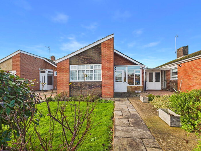 2 Bedroom Detached Bungalow For Sale In Blenheim Avenue, Worthing, BN13