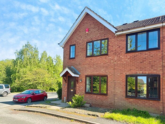 2 Bedroom End Of Terrace House For Sale In Squirrel Meadow, Telford, Shropshire, TF5