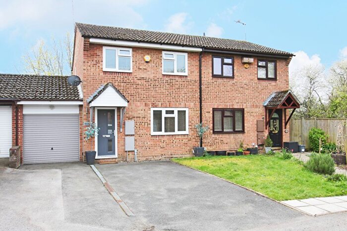 3 Bedroom Semi-Detached House For Sale In Millstream Close, Andover, SP10