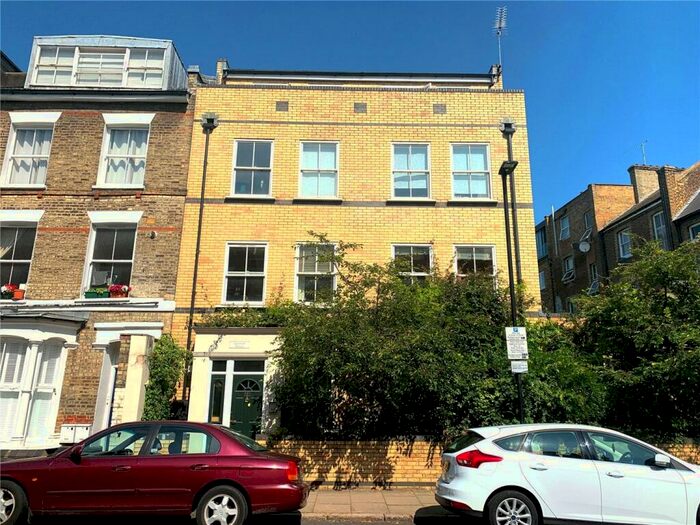 2 Bedroom Apartment To Rent In Gresham House, Moray Road, London, N4