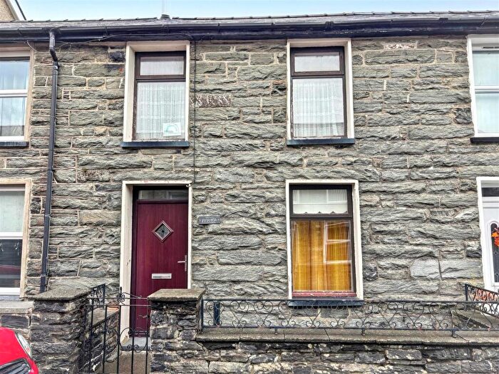 3 Bedroom Terraced House For Sale In Heol Maenofferen, Blaenau Ffestiniog, LL41
