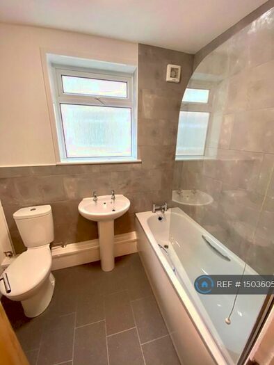 1 Bedroom Flat To Rent In North Street, Bedminster, Bristol, BS3