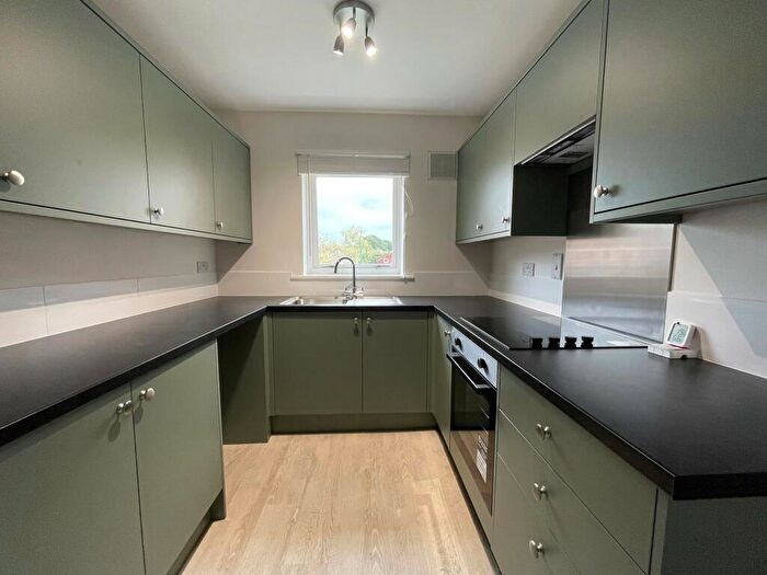 2 Bedroom Maisonette To Rent In Laurel Walk, Horsham, RH13