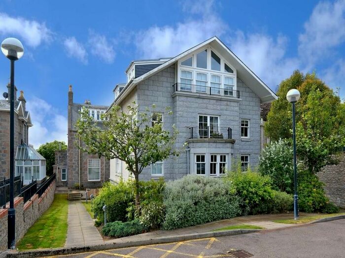 2 Bedroom Flat To Rent In Queens Road, Dunvegan, West End, Aberdeen, AB15