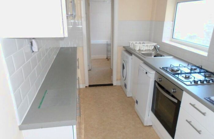 3 Bedroom Property To Rent In Dawlish Road, Selly Oak, Birmingham, B29