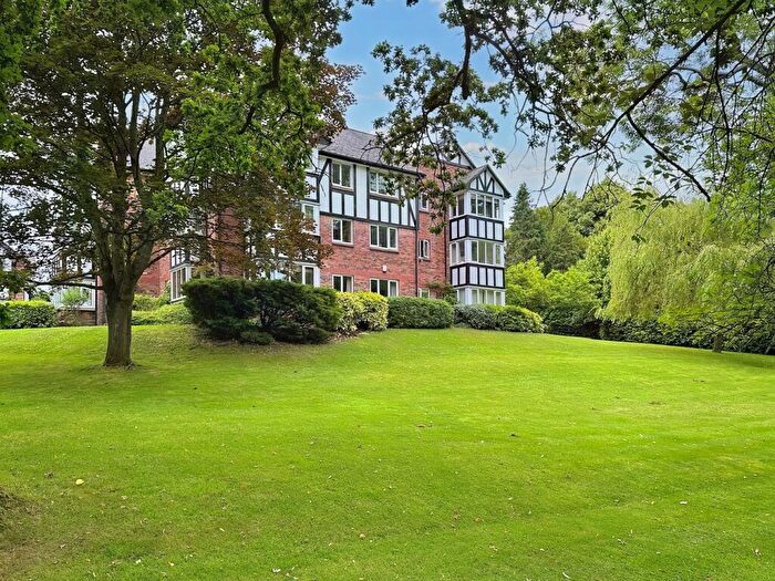 2 Bedroom Apartment To Rent In Heyes Lane, Alderley Edge, SK9