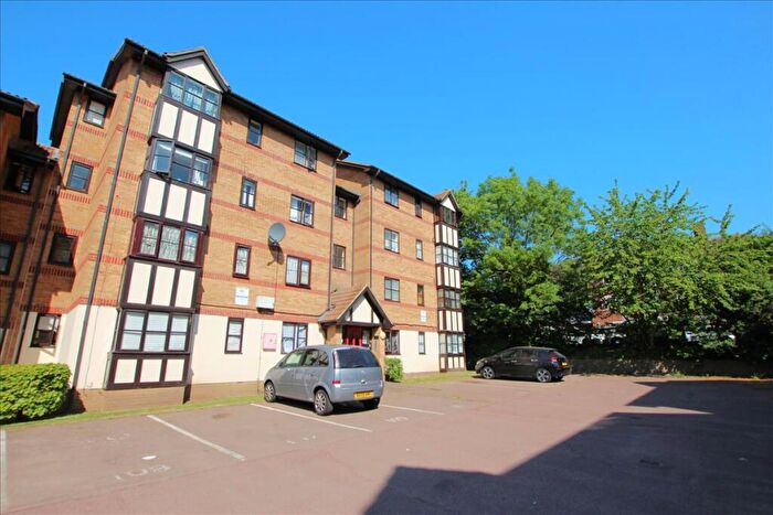 1 Bedroom Flat To Rent In Somerset Gardens, Creighton Road, Tottenham, London, N17