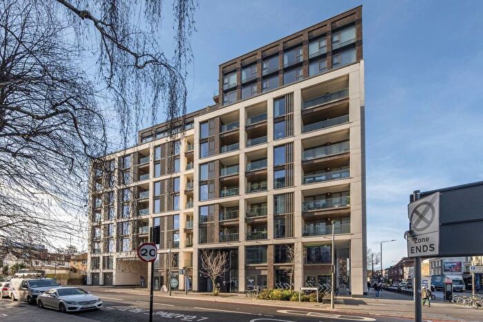 1 Bedroom Flat To Rent In Upper Richmond Road, East Putney, London, SW15