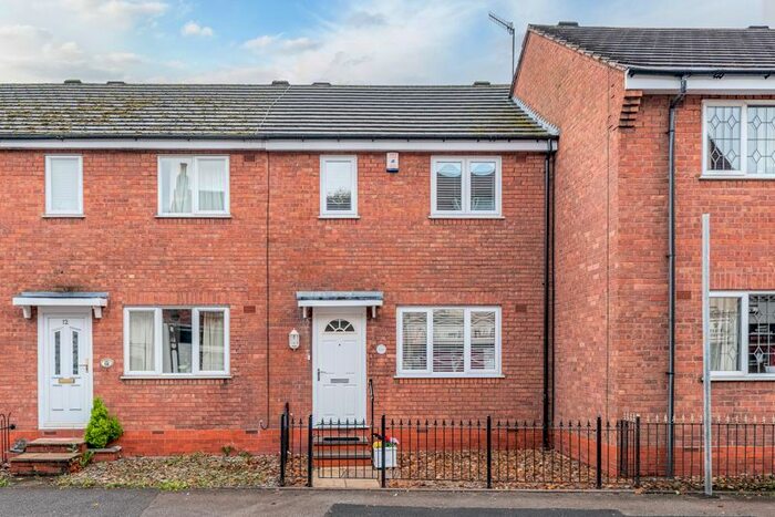 2 Bedroom Terraced House To Rent In Worcester Road, Bromsgrove, B61