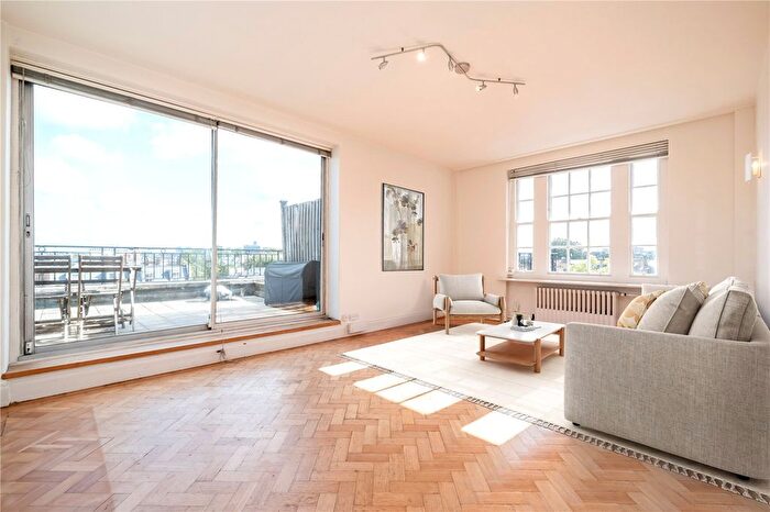 3 Bedroom Flat To Rent In Kensington Park Road, London, W11
