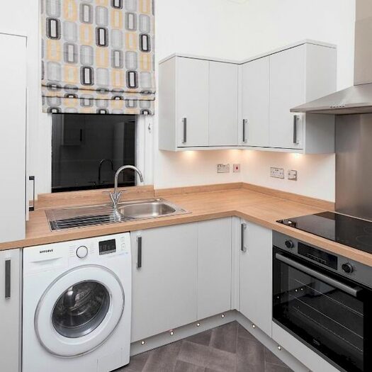 2 Bedroom Flat To Rent In Scott Street, Perth, Perthshire, PH1