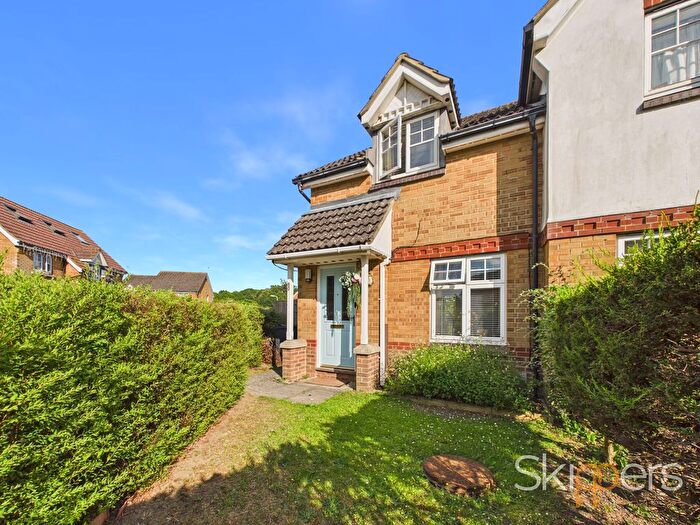 2 Bedroom Semi Detached House For Sale In Gordon Close, Ashford, TN24