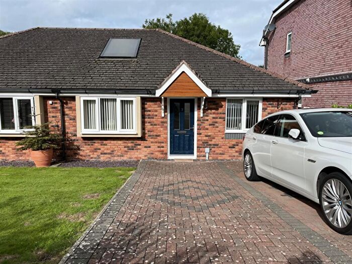 2 Bedroom Semi-Detached Bungalow For Sale In Cysgod Y Castell, Llandudno Junction, LL31
