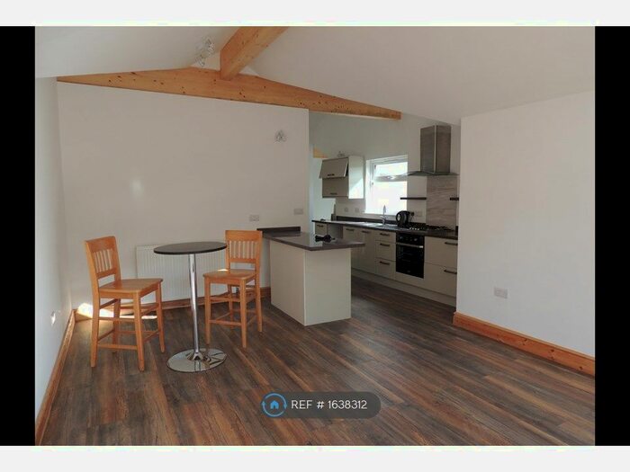 1 Bedroom Flat To Rent In Birch Road, Godalming, GU7