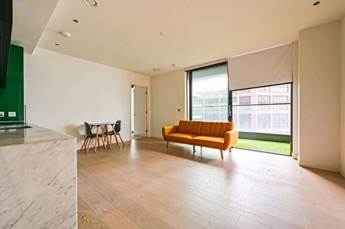 1 Bedroom Flat To Rent In Wardian London, Canary Wharf, London, E14