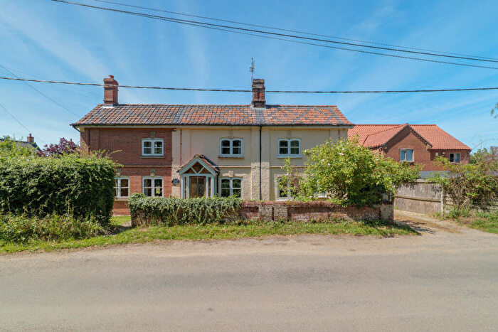 4 Bedroom Cottage For Sale In Woodgate, Swanton Morley, NR20