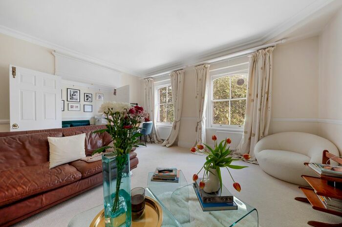 2 Bedroom Flat To Rent In Cornwall Gardens, London, SW7