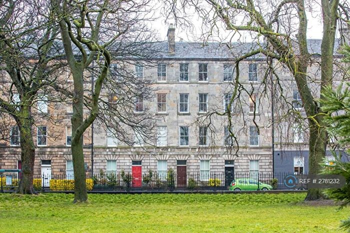 4 Bedroom Flat To Rent In Hope Park Crescent, Edinburgh, EH8