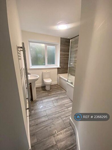 1 Bedroom Flat To Rent In Pentre, Pentre, CF41