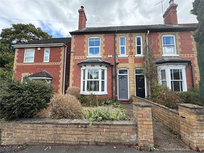 3 Bedroom Semi-Detached House For Sale In Connaught Avenue, Kidderminster, Worcestershire, DY11