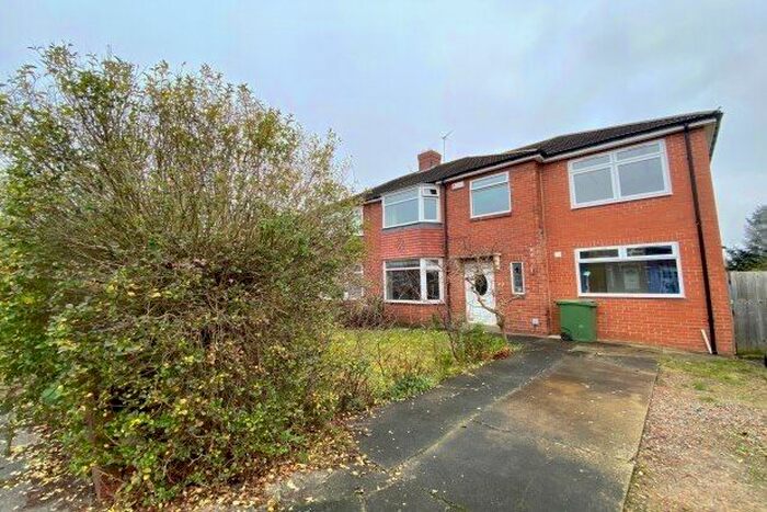 4 Bedroom Semi-Detached House To Rent In Stokesley Grove, Newcastle Upon Tyne, NE7