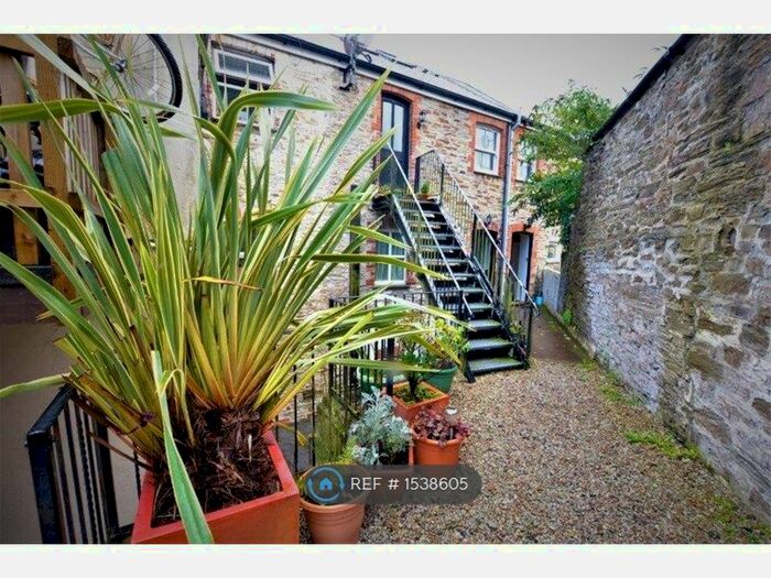 1 Bedroom Flat To Rent In Crinnicks Hill, Bodmin, PL31