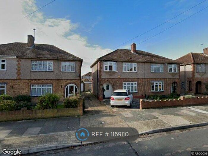 3 Bedroom Semi-Detached House To Rent In Romford, Essex RM1
