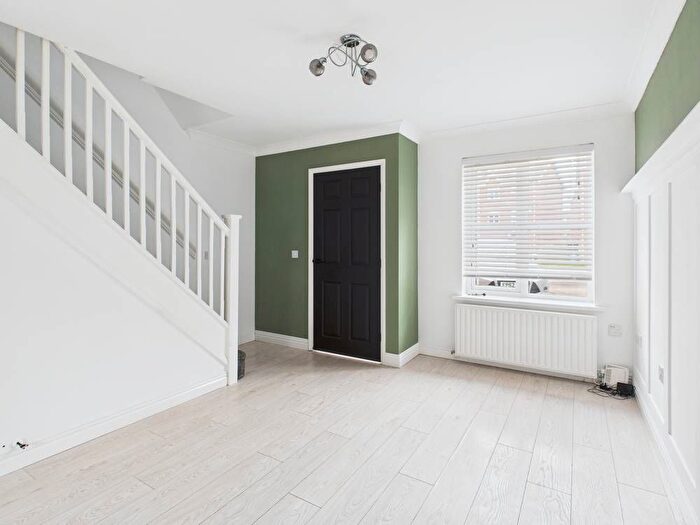 2 Bedroom Terraced House For Sale In Briarwood Close, Hull, HU7