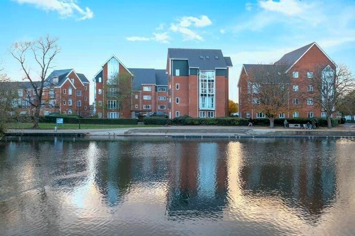 2 Bedroom Flat To Rent In Heron Quay, Bedford, MK40