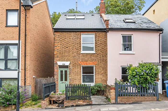 3 Bedroom Semi Detached House For Sale In Woodland Road, Crystal Palace, London, SE19