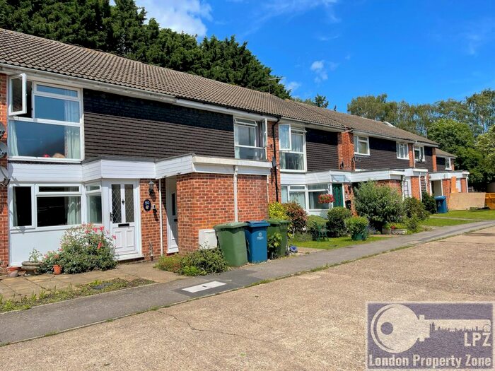 1 Bedroom Maisonette To Rent In Beeton Close, Hatch End, Pinner, HA5