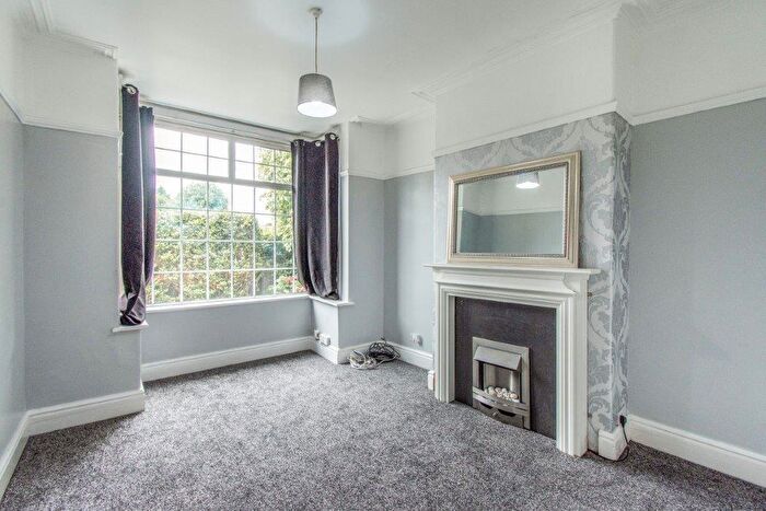 3 Bedroom House To Rent In Sheffield Road, Warmsworth, DN4