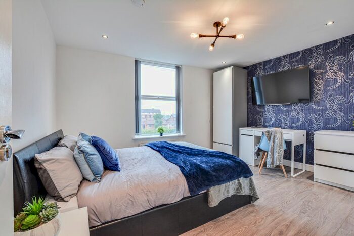 1 Bedroom Terraced House To Rent In Horsham Street, Salford, M6