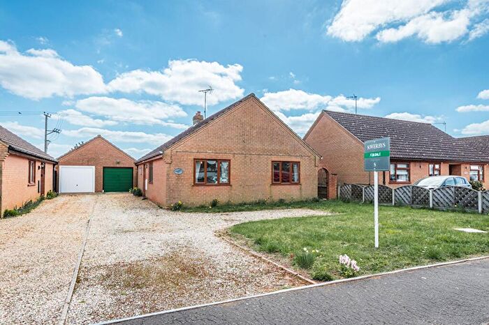 3 Bedroom Detached Bungalow For Sale In Chain Free In East Winch, PE32