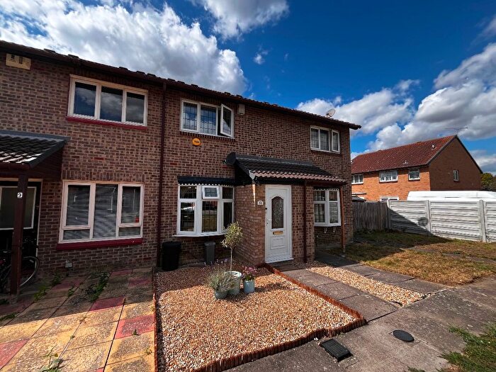 2 Bedroom Terraced House For Sale In Camellia Close, Romford, RM3