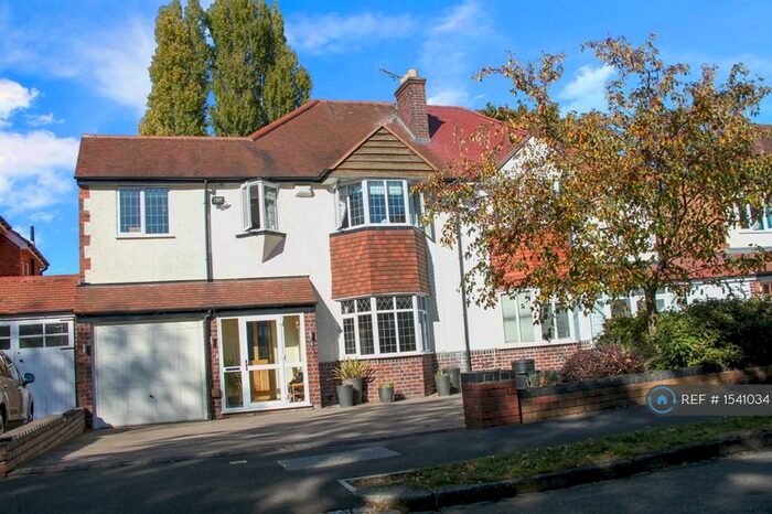 4 Bedroom Semi-Detached House To Rent In Welford Road, Sutton Coldfield, B73