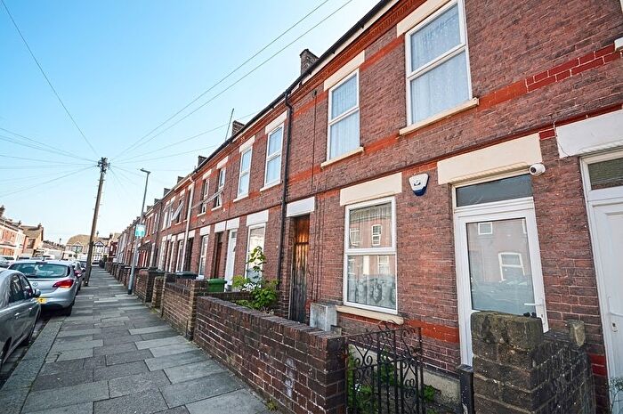 3 Bedroom Terraced House To Rent In Malvern Road, Luton, LU1