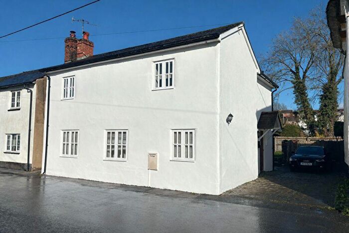 3 Bedroom Detached House For Sale In Shrewton, SP3