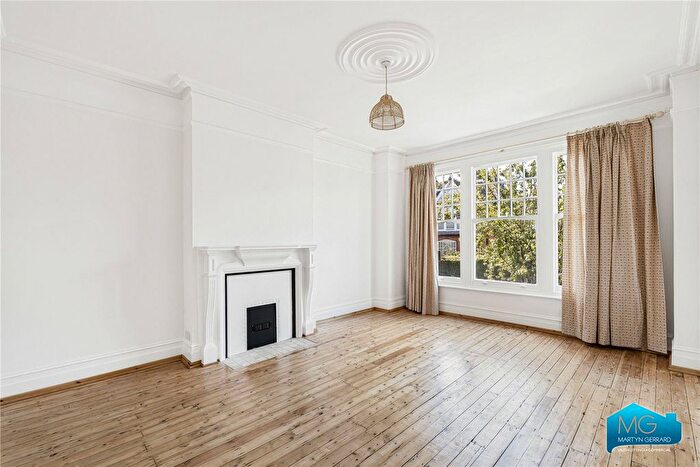 2 Bedroom Flat To Rent In Dukes Avenue, Muswell Hill, London, N10