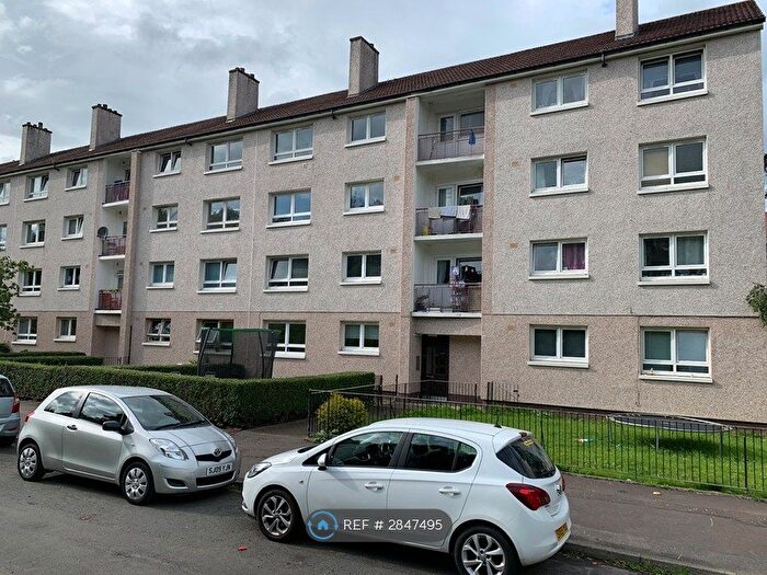 2 Bedroom Flat To Rent In Raithburn Avenue, Glasgow, G45