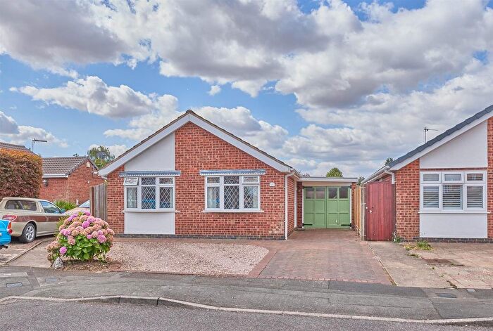 2 Bedroom Detached House For Sale In Bedale Avenue, Hinckley, LE10
