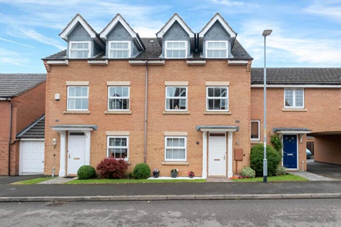 4 Bedroom Town House For Sale In Sculthorpe Close, Oakham, LE15