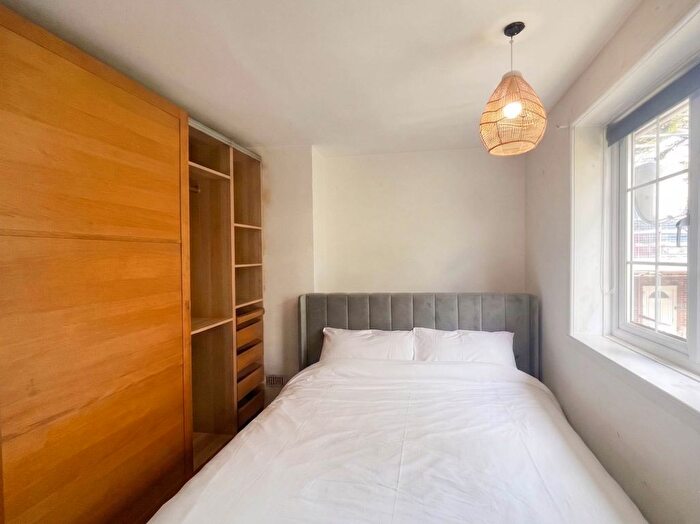 3 Bedroom Terraced House To Rent In Kidbrooke, London, SE3