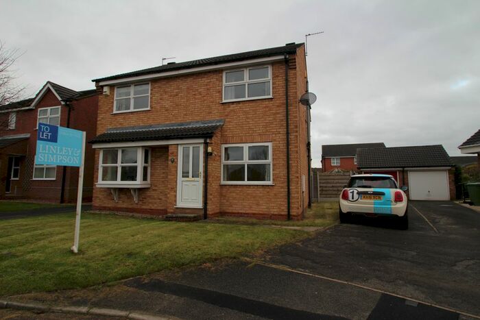 2 Bedroom Semi-Detached House To Rent In Garburn Grove, Rawcliffe, York, YO30