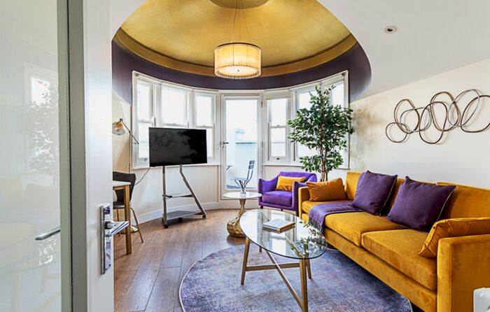 2 Bedroom House To Rent In Crystal Palace Residence Church Road, London, London, SE19