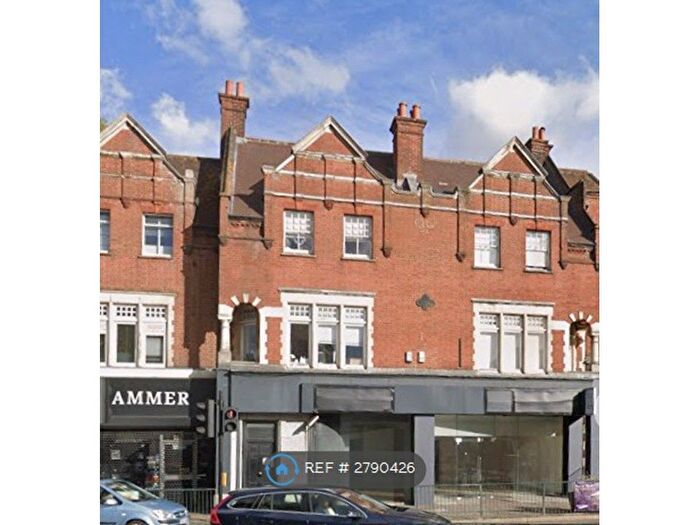 1 Bedroom Flat To Rent In Adair House, Epsom, KT19